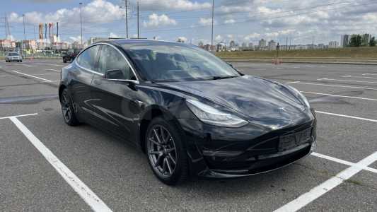 Tesla Model 3 I