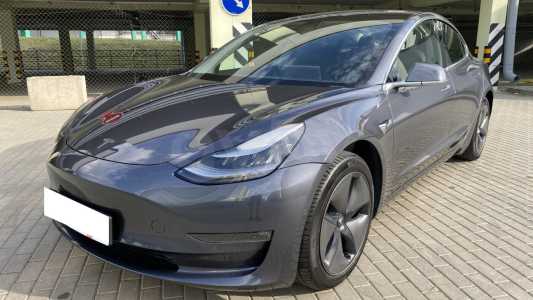 Tesla Model 3 I