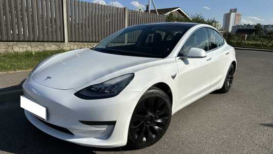 Tesla Model 3 I