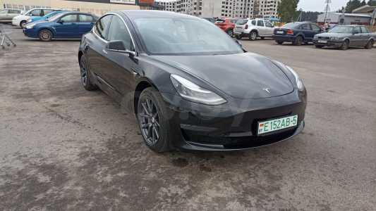 Tesla Model 3 I