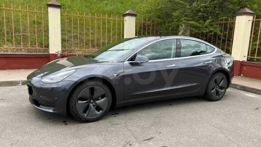 Tesla Model 3 I