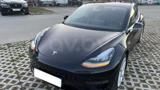 Tesla Model 3 I