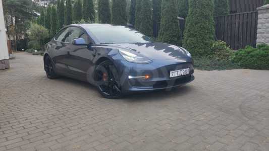 Tesla Model 3 I