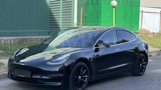 Tesla Model 3 I