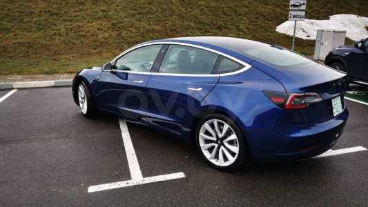 Tesla Model 3 I