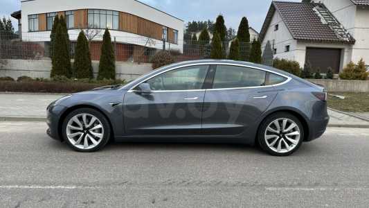 Tesla Model 3 I