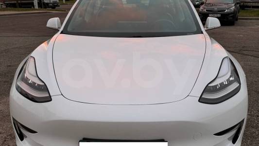 Tesla Model 3 I