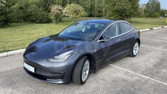 Tesla Model 3 I