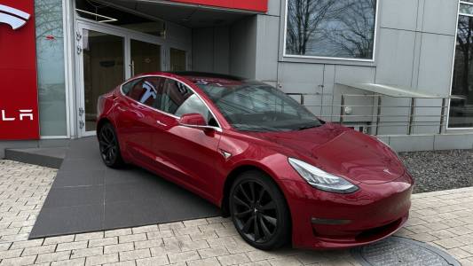 Tesla Model 3 I