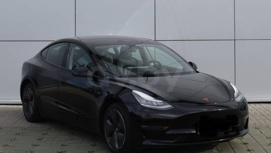 Tesla Model 3 I