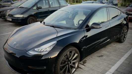 Tesla Model 3 I Рестайлинг, 2020, пробег 16000 км Tesla Model 3 I Рестайлинг, 2020, пробег 16000 км