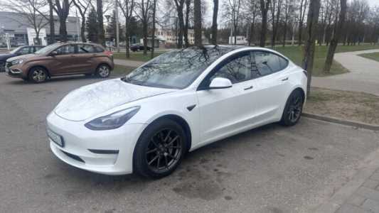 Tesla Model 3 I  Рестайлинг, 2021, пробег 40000 км