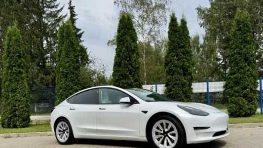 Tesla Model 3 I Рестайлинг, 2021, пробег 98563 км Tesla Model 3 I Рестайлинг, 2021, пробег 98563 км
