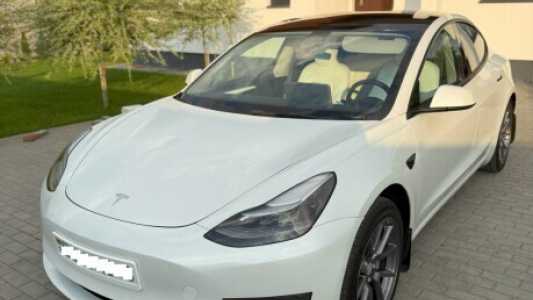 Tesla Model 3 I Рестайлинг, 2022, пробег 30600 км Tesla Model 3 I Рестайлинг, 2022, пробег 30600 км