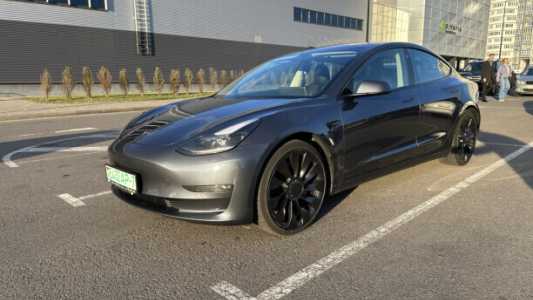 Tesla Model 3 I Рестайлинг, 2022, пробег 48500 км Tesla Model 3 I Рестайлинг, 2022, пробег 48500 км