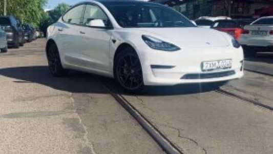 Tesla Model 3 I Рестайлинг, 2022, пробег 58950 км Tesla Model 3 I Рестайлинг, 2022, пробег 58950 км