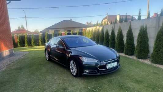 Tesla Model S I, 2013, пробег 122500 км