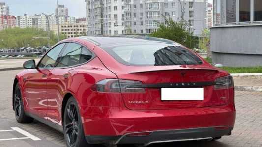 Tesla Model S I, 2013, пробег 180000 км