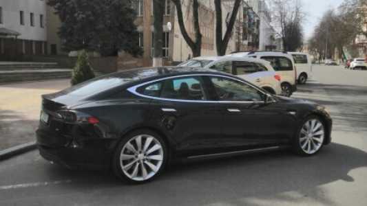Tesla Model S I, 2013, пробег 181000 км