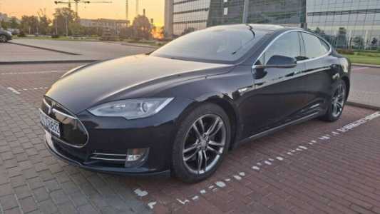 Tesla Model S I, 2013, пробег 218000 км