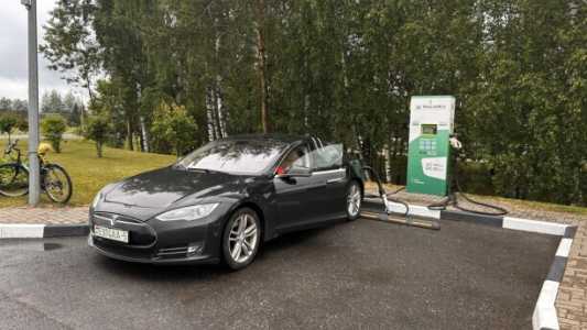 Tesla Model S I, 2013, пробег 242500 км