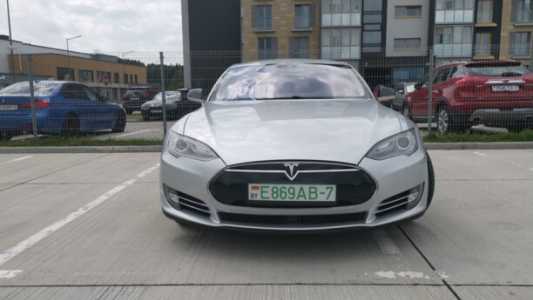 Tesla Model S I, 2014, пробег 131000 км