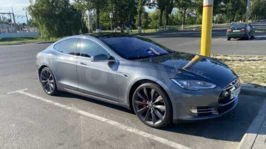 Tesla Model S I, 2014, пробег 135000 км