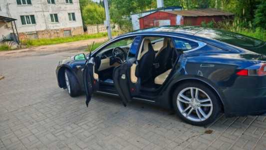 Tesla Model S I, 2014, пробег 80000 км