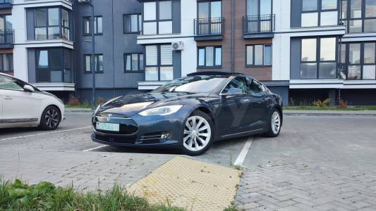 Tesla Model S I