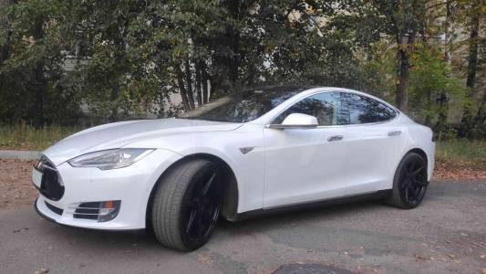 Tesla Model S I