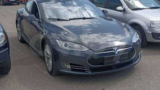 Tesla Model S I