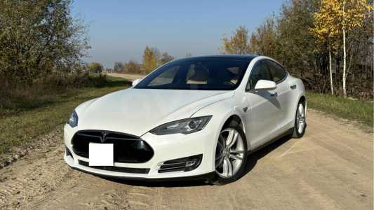 Tesla Model S I