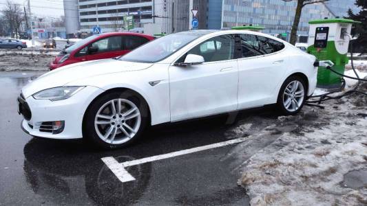 Tesla Model S I