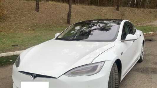 Tesla Model S I Рестайлинг, 2016, пробег 192000 км Tesla Model S I Рестайлинг, 2016, пробег 192000 км