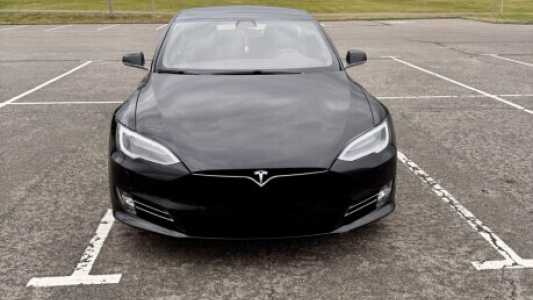 Tesla Model S I  Рестайлинг, 2018, пробег 111000 км