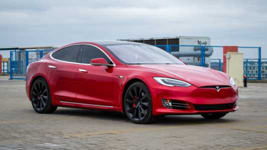 Tesla Model S I Рестайлинг, 2018, пробег 160000 км Tesla Model S I Рестайлинг, 2018, пробег 160000 км