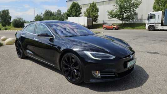 Tesla Model S I Рестайлинг, 2018, пробег 215000 км Tesla Model S I Рестайлинг, 2018, пробег 215000 км