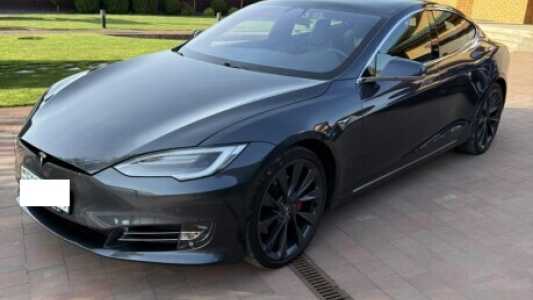Tesla Model S I Рестайлинг, 2019, пробег 42000 км Tesla Model S I Рестайлинг, 2019, пробег 42000 км