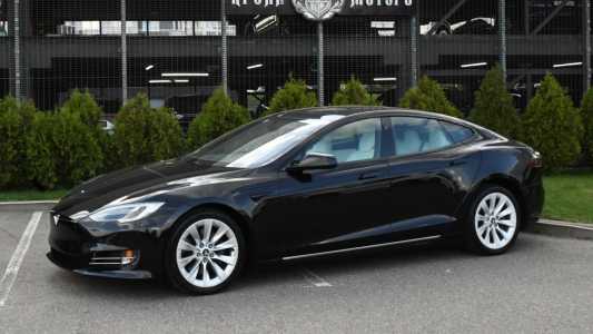 Tesla Model S I Рестайлинг