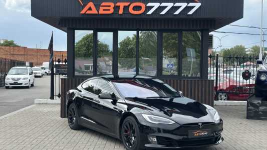 Tesla Model S I Рестайлинг