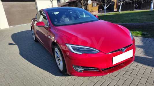 Tesla Model S I Рестайлинг