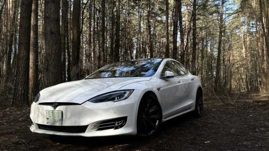 Tesla Model S I Рестайлинг