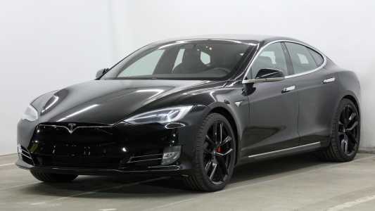 Tesla Model S I Рестайлинг