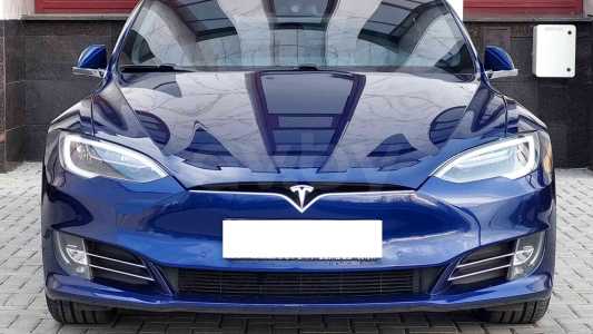 Tesla Model S I Рестайлинг
