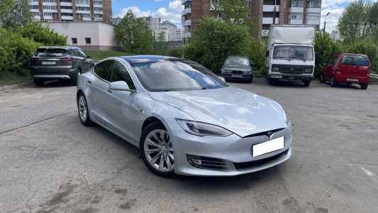 Tesla Model S I Рестайлинг