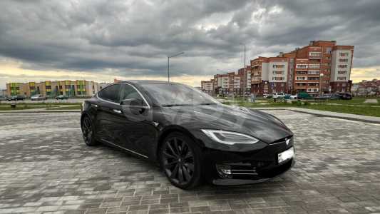 Tesla Model S I Рестайлинг