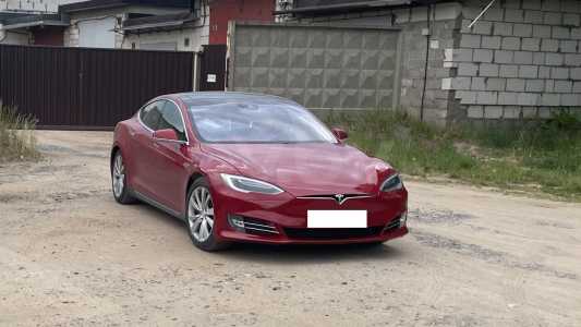 Tesla Model S I Рестайлинг