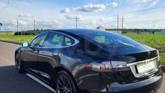 Tesla Model S I Рестайлинг