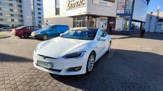 Tesla Model S I Рестайлинг