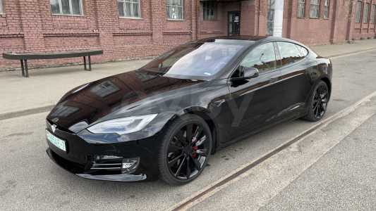 Tesla Model S I Рестайлинг